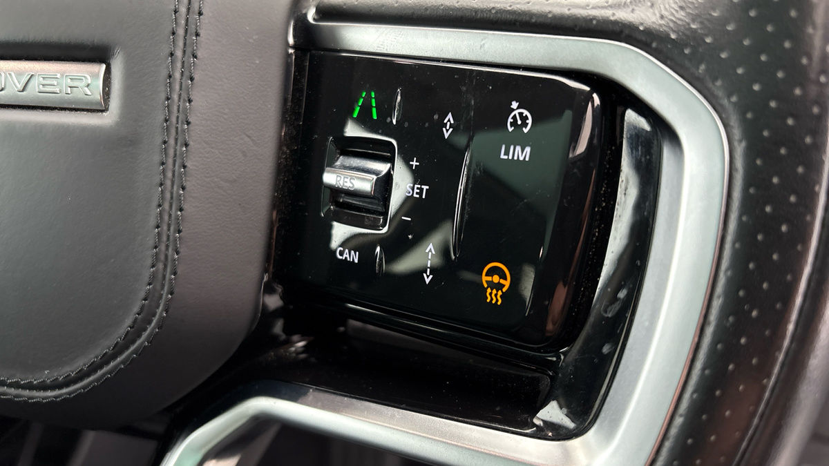 Land Rover Range Rover Evoque Image 30