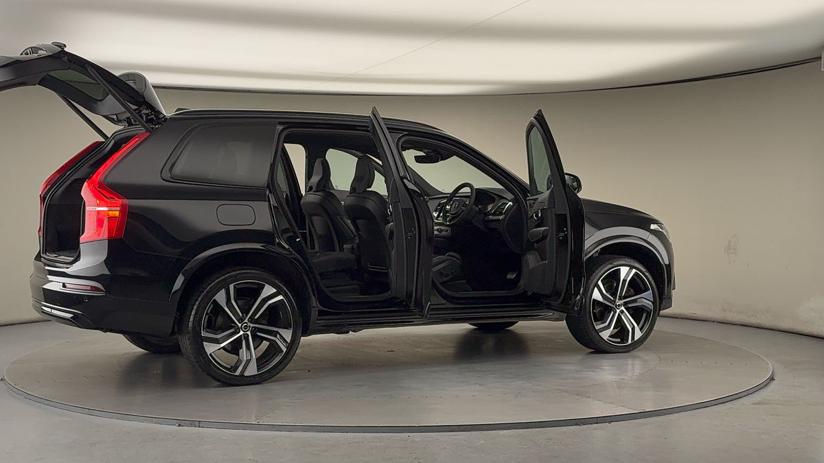 More views of Volvo XC90