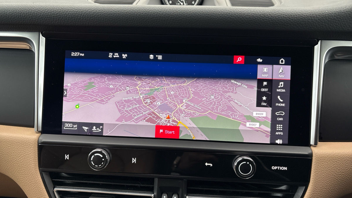 Porsche Macan Image 17