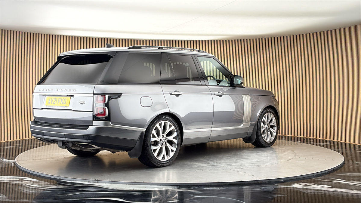 More views of Land Rover Range Rover