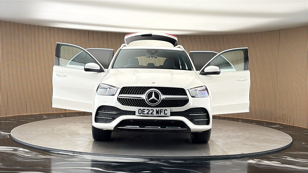 More views of Mercedes-Benz GLE