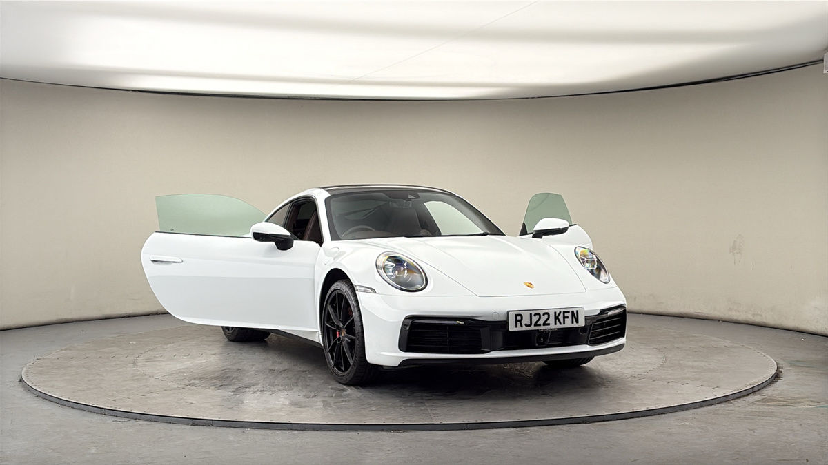 More views of Porsche 911