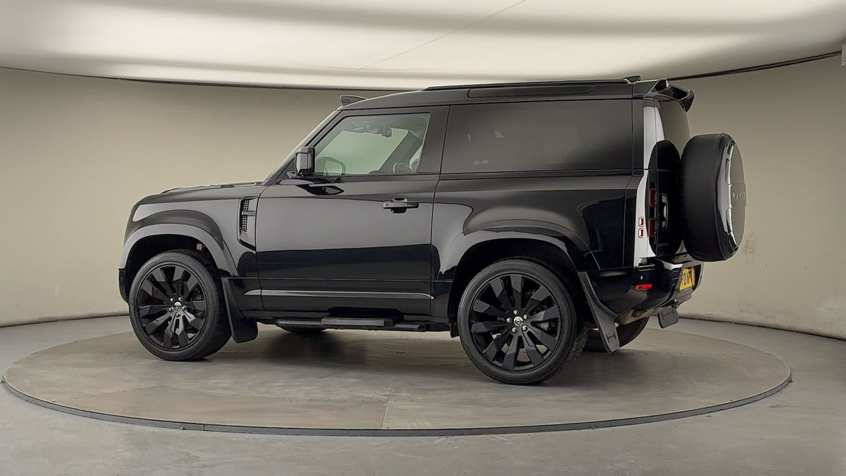 More views of Land Rover Defender 90