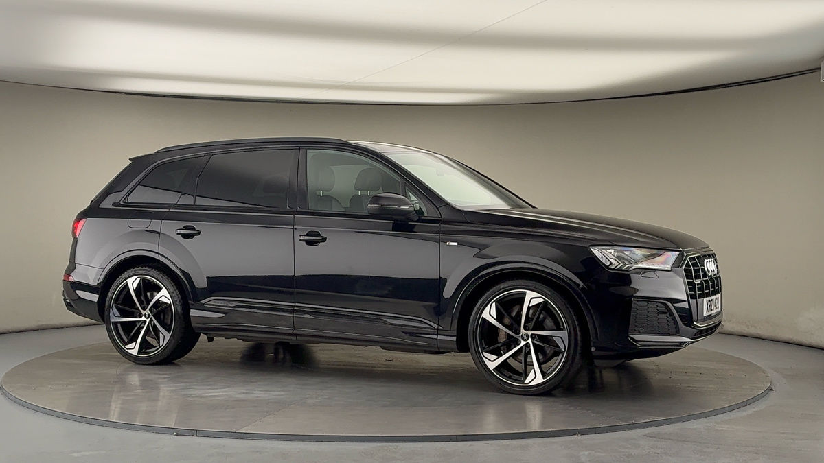 More views of Audi Q7