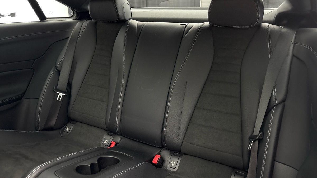Mercedes-Benz E Class Image 8