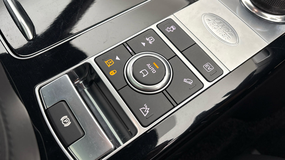 Land Rover Range Rover Image 28