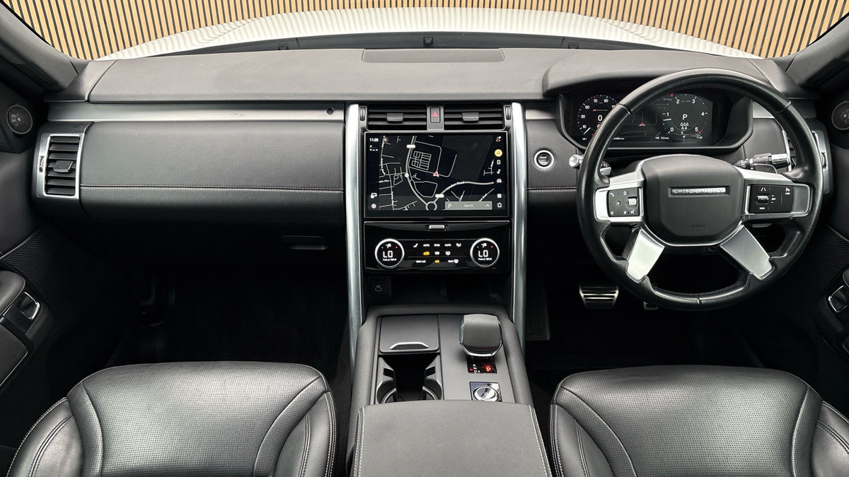 Land Rover Discovery Image 12