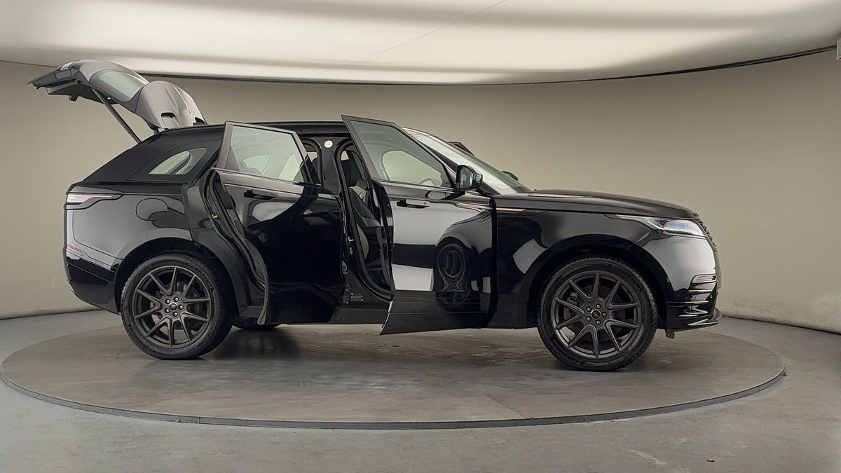 More views of Land Rover Range Rover Velar