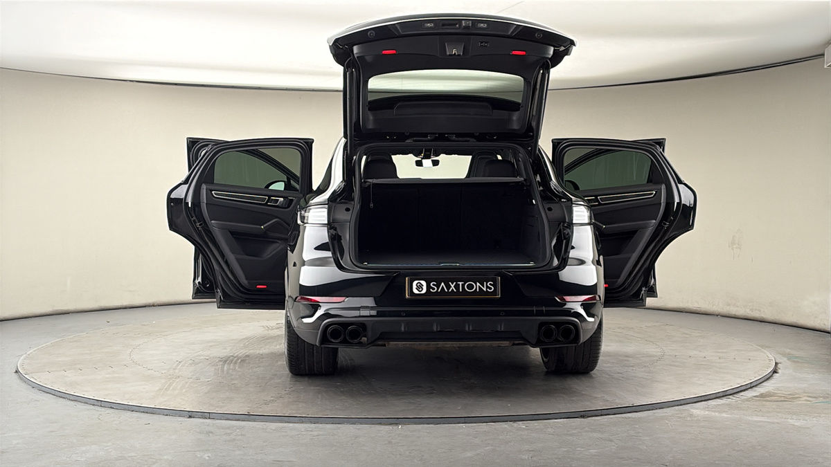 More views of Porsche Cayenne