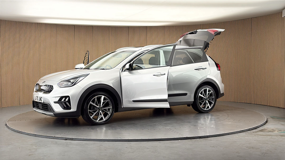 More views of Kia Niro