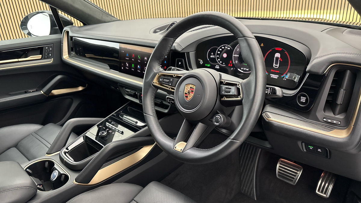 Porsche Cayenne Image 5
