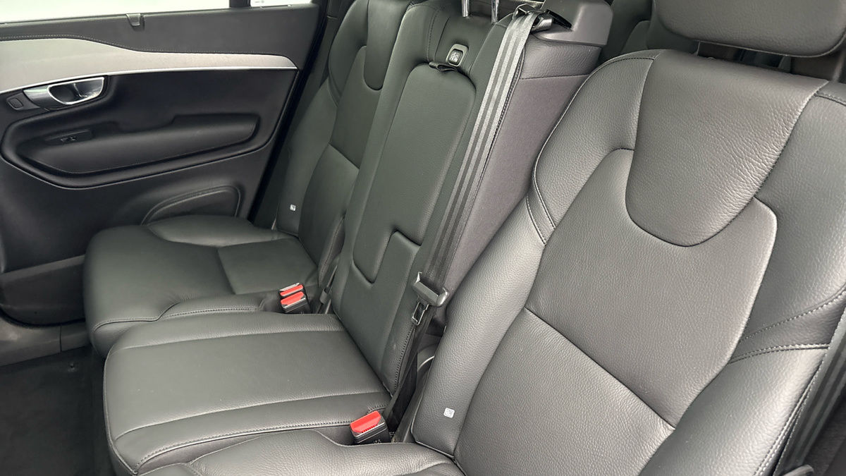 Volvo XC90 Image 8