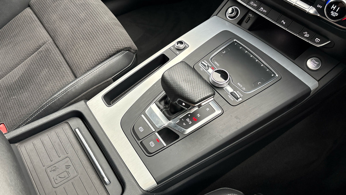 Audi Q5 Image 18