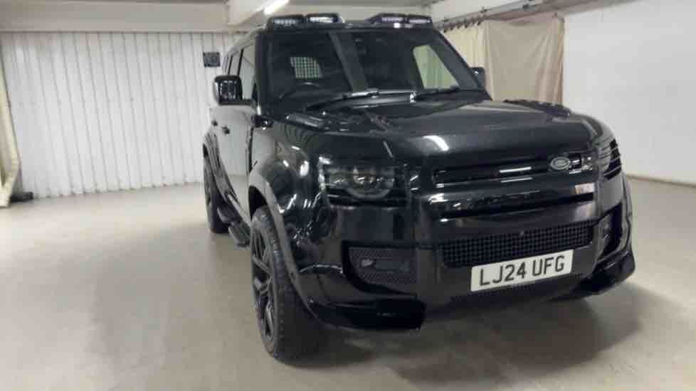 More views of Land Rover Defender 110