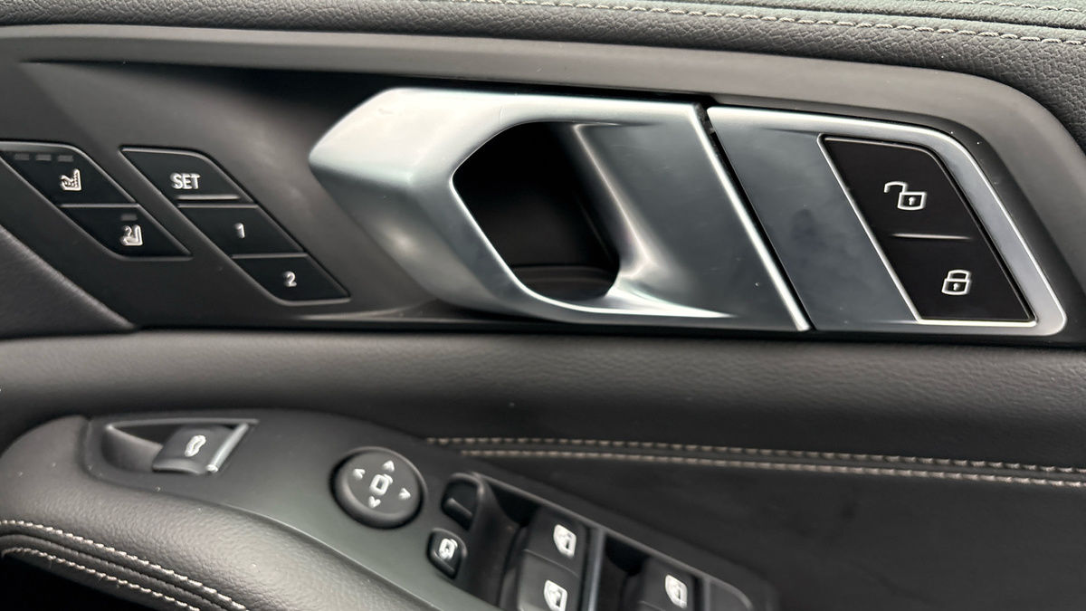 BMW X5 Image 26