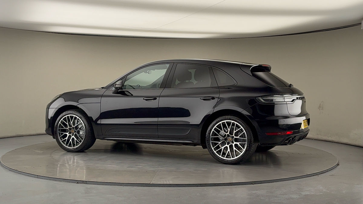 More views of Porsche Macan