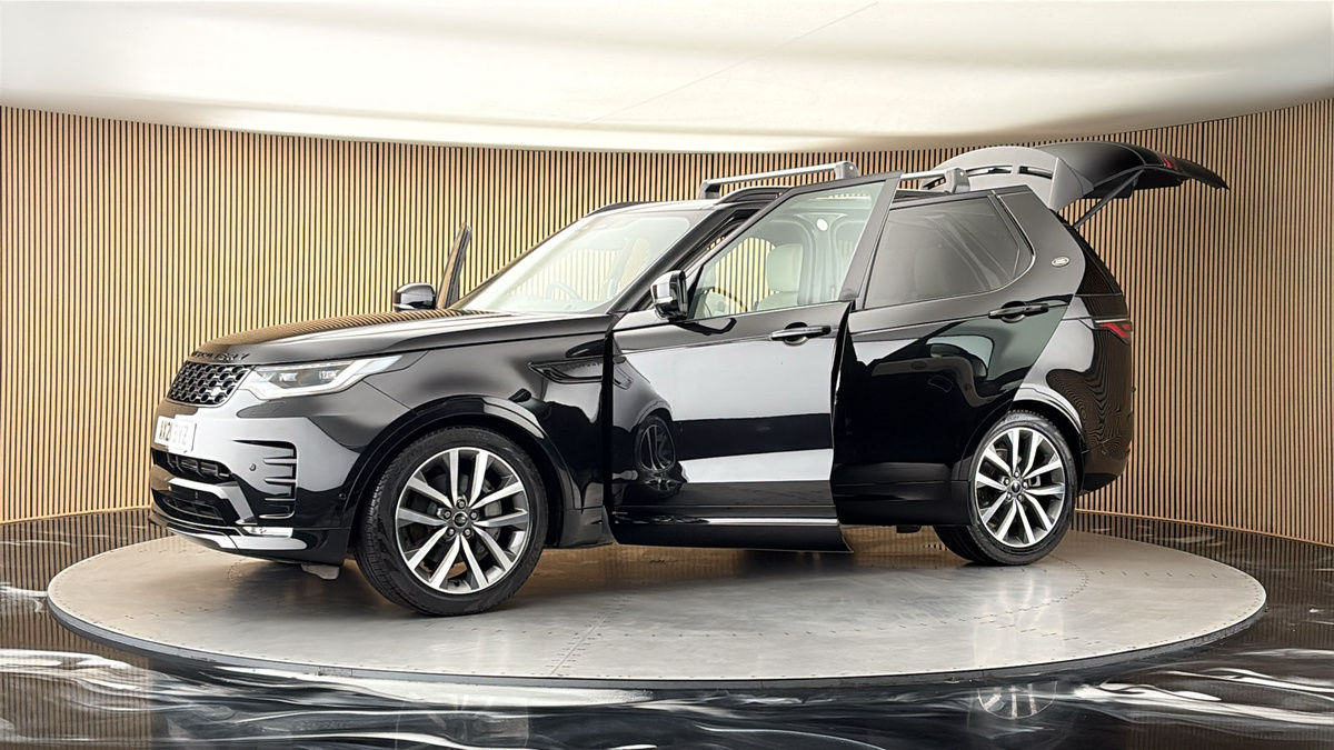 More views of Land Rover Discovery