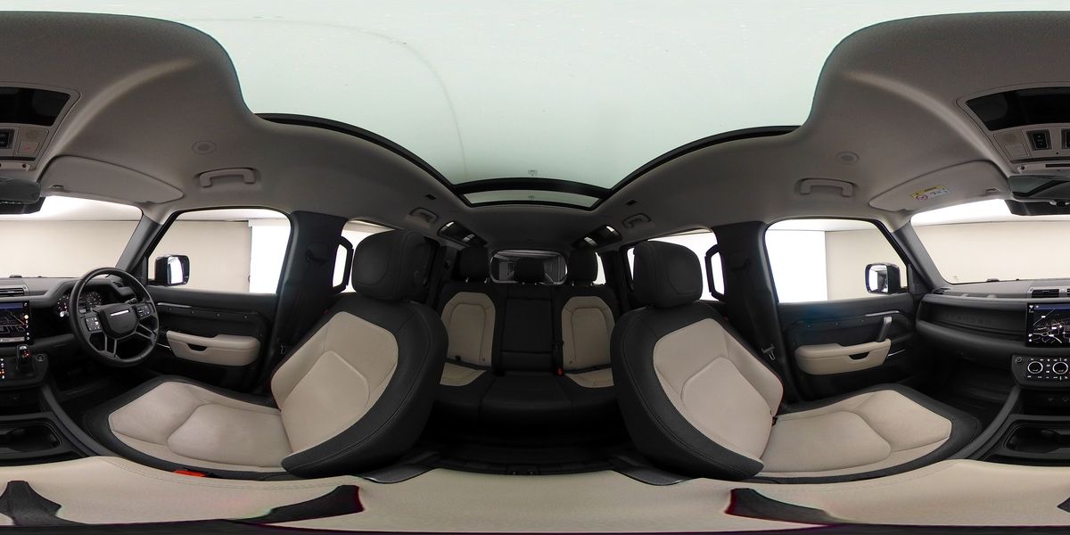 More views of Land Rover Defender 110