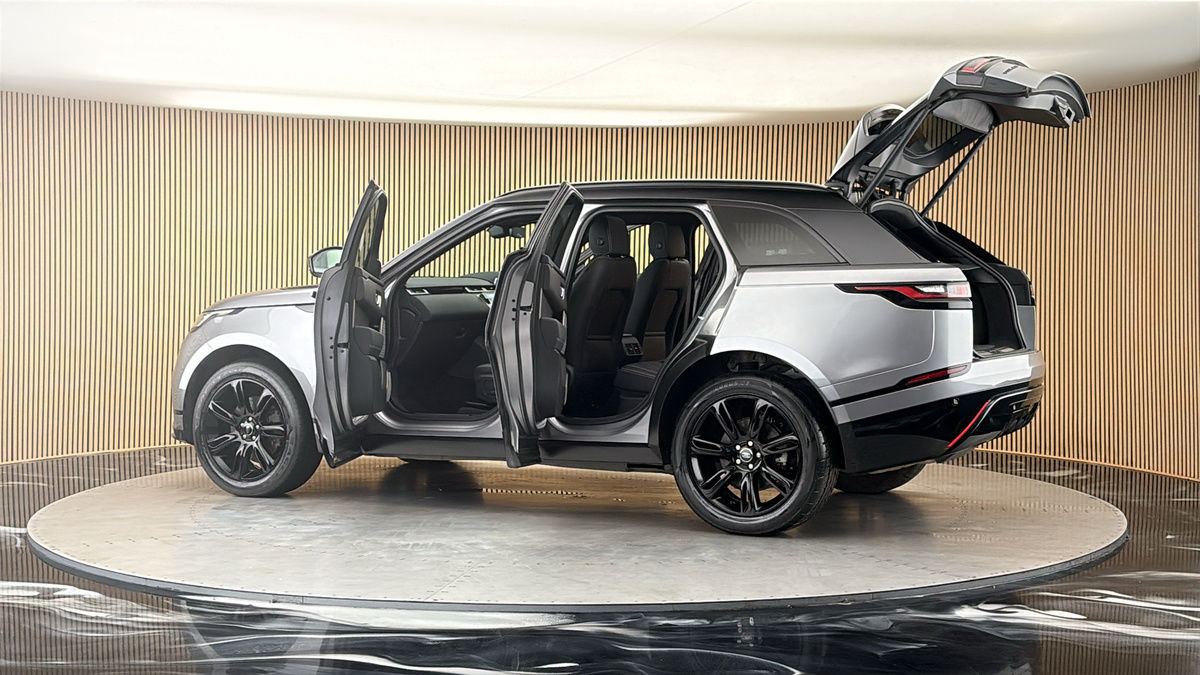 More views of Land Rover Range Rover Velar