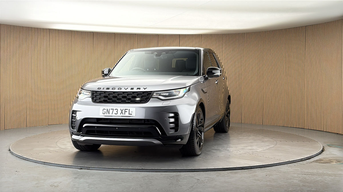 More views of Land Rover Discovery