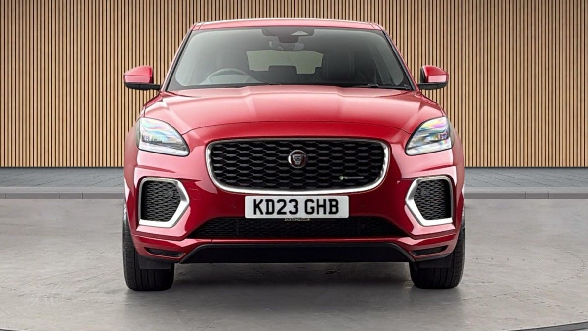 Jaguar E-PACE Image 3