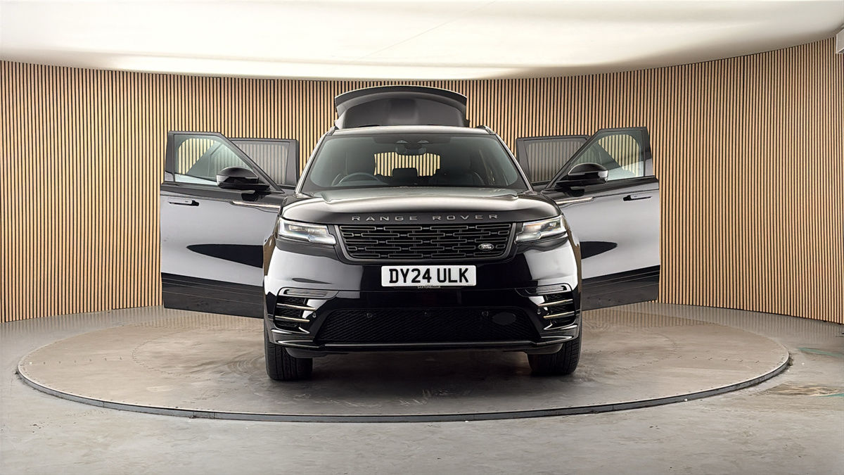More views of Land Rover Range Rover Velar