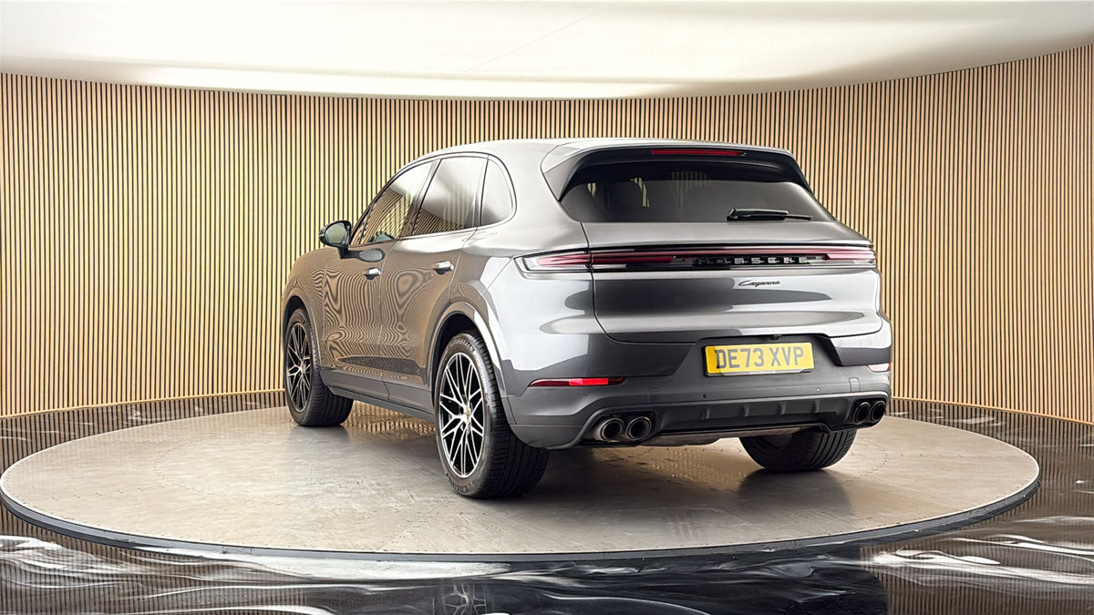 More views of Porsche Cayenne