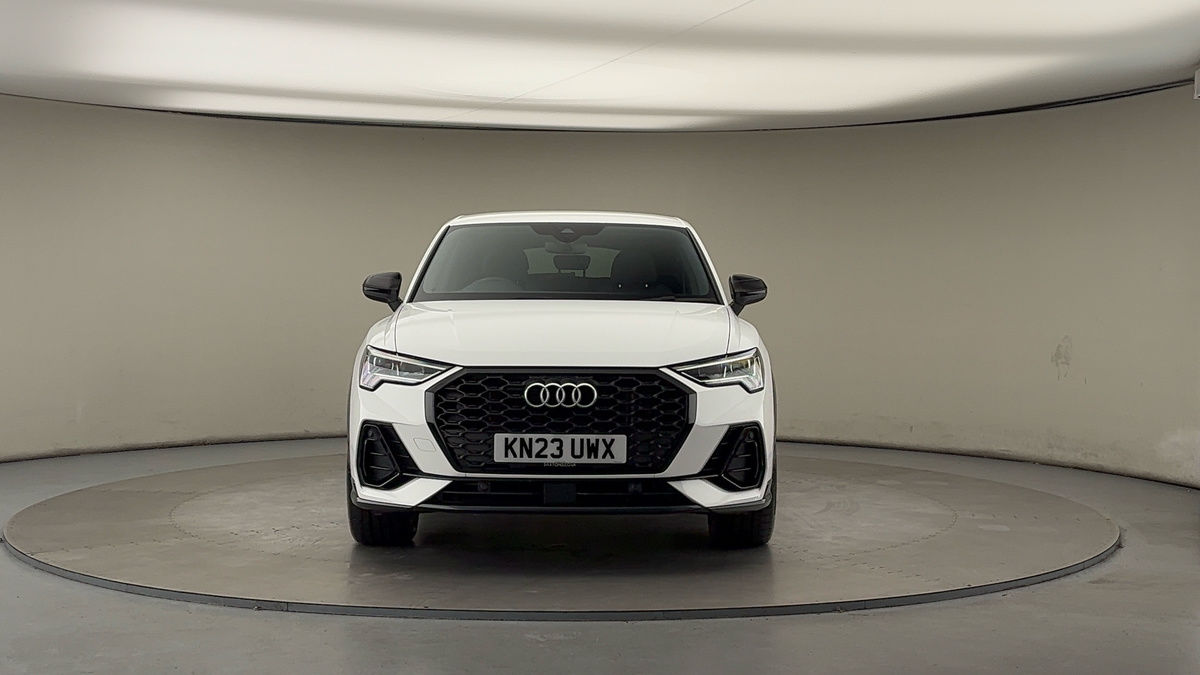 Audi Q3 Image 3