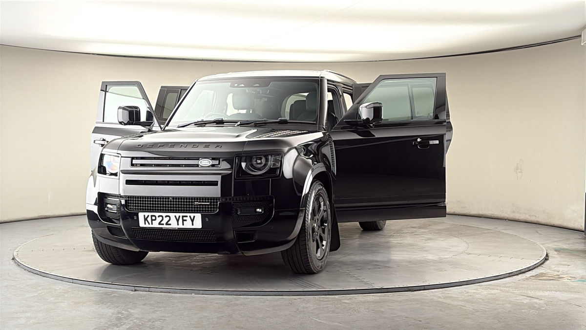More views of Land Rover Defender 110