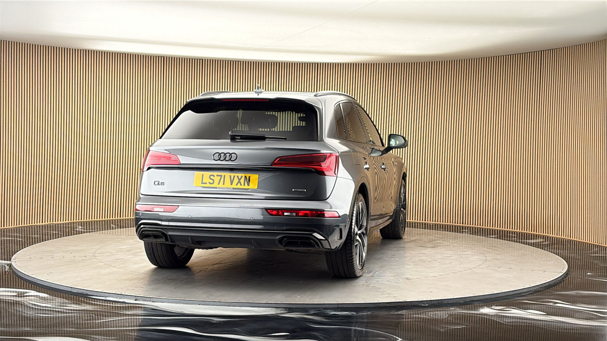 More views of Audi Q5