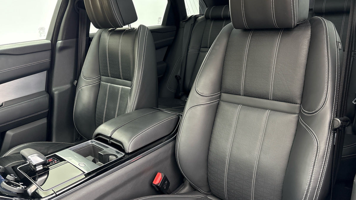 Land Rover Range Rover Velar Image 7