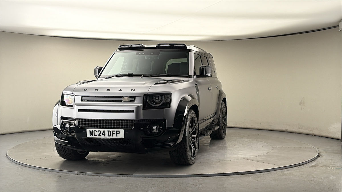 More views of Land Rover Defender 110