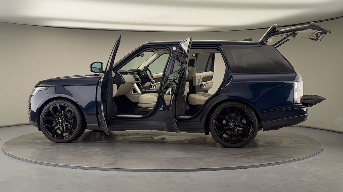More views of Land Rover Range Rover