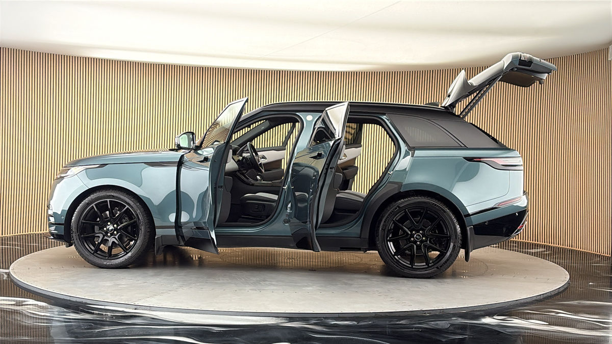 More views of Land Rover Range Rover Velar
