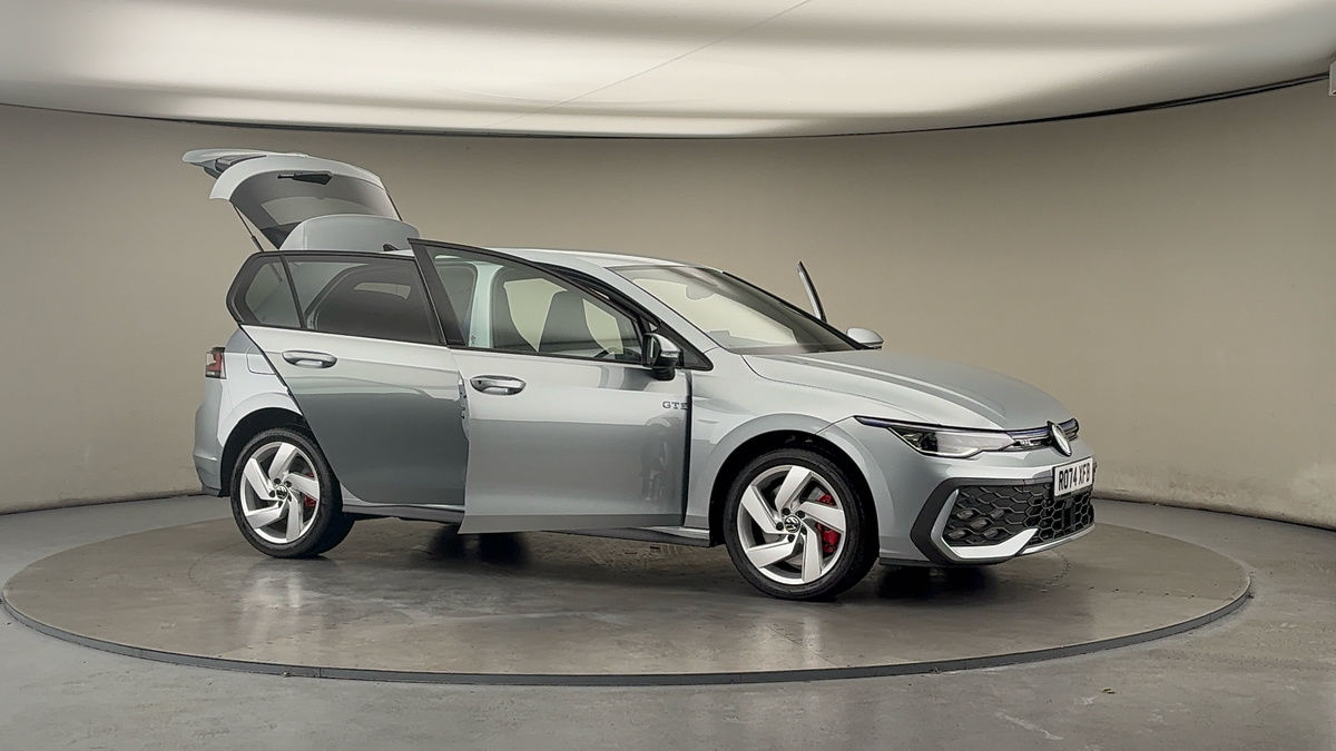 More views of Volkswagen Golf