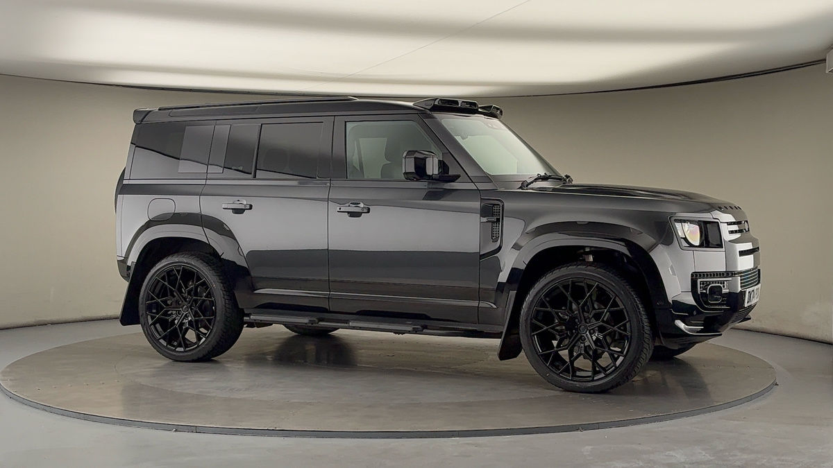 More views of Land Rover Defender 110