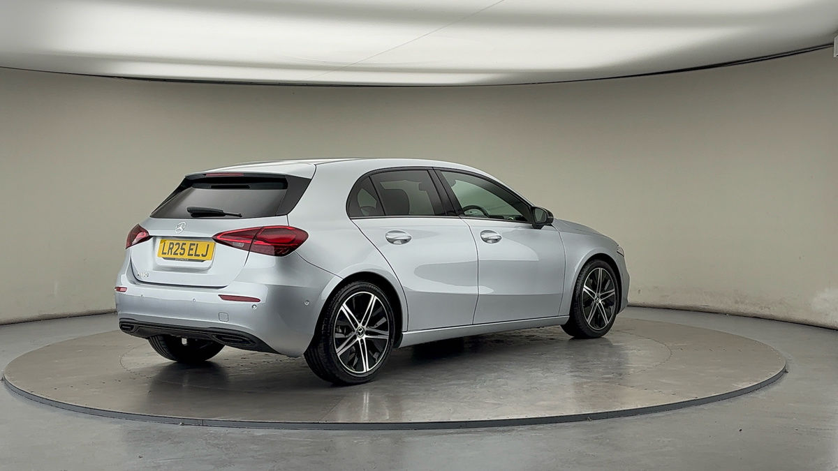 Mercedes-Benz A Class Image 21