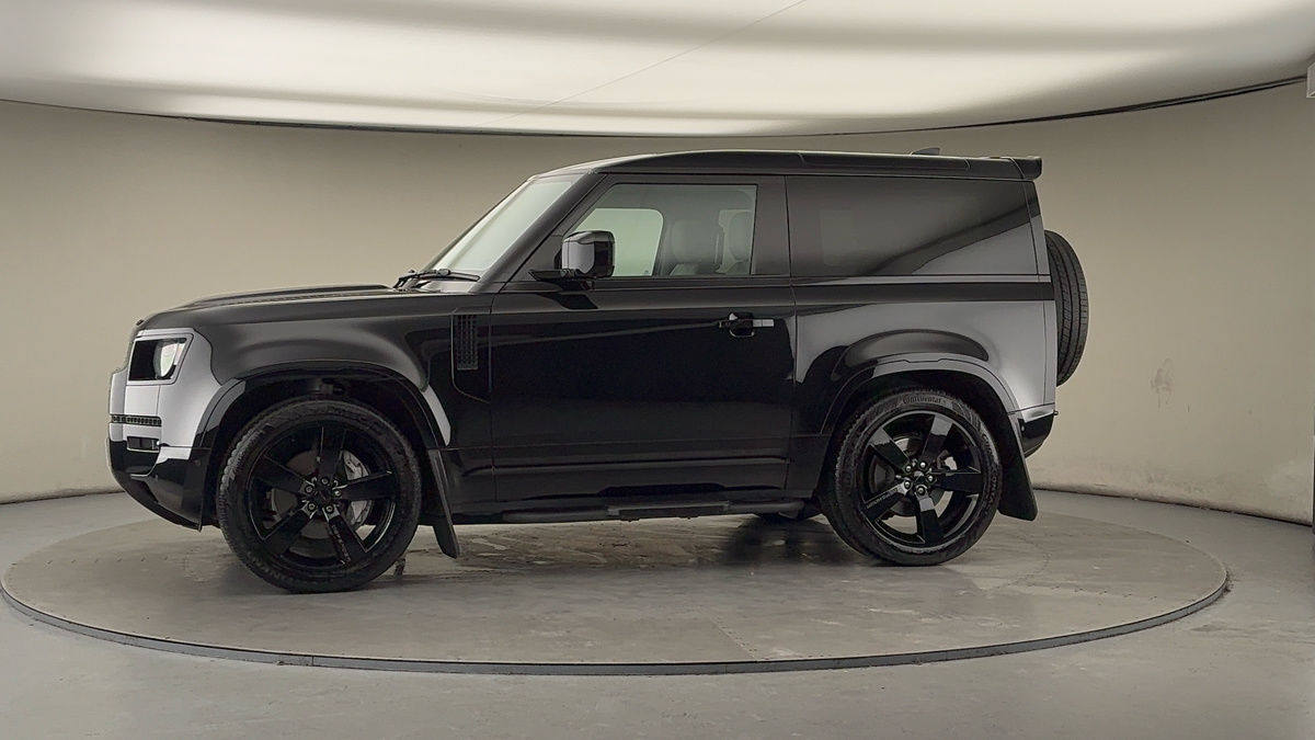 More views of Land Rover Defender 90