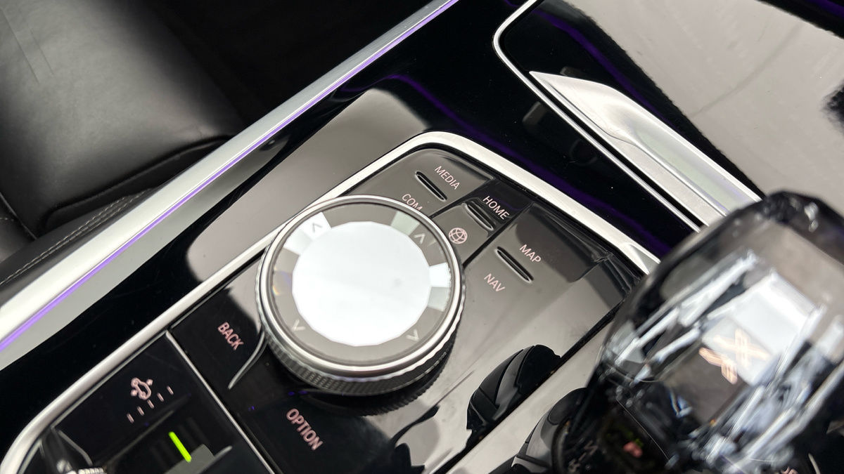 BMW X7 Image 32