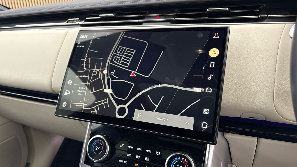 Land Rover Range Rover Image 17