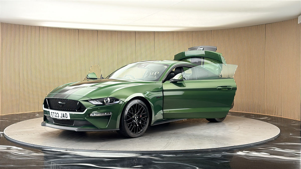 Ford Mustang Image 22