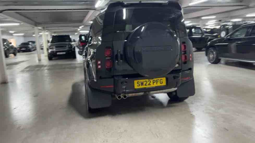More views of Land Rover Defender 90
