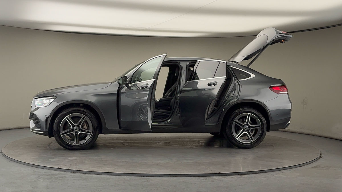 More views of Mercedes-Benz GLC