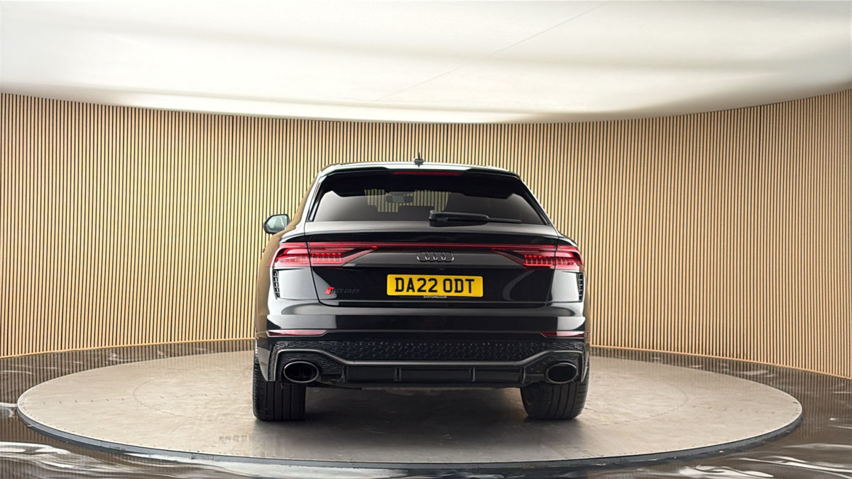 More views of Audi RSQ8