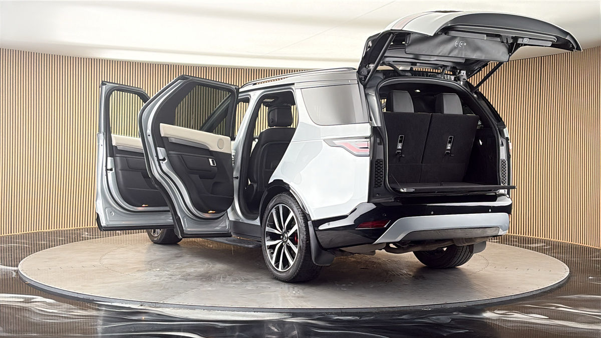 Land Rover Discovery Image 23