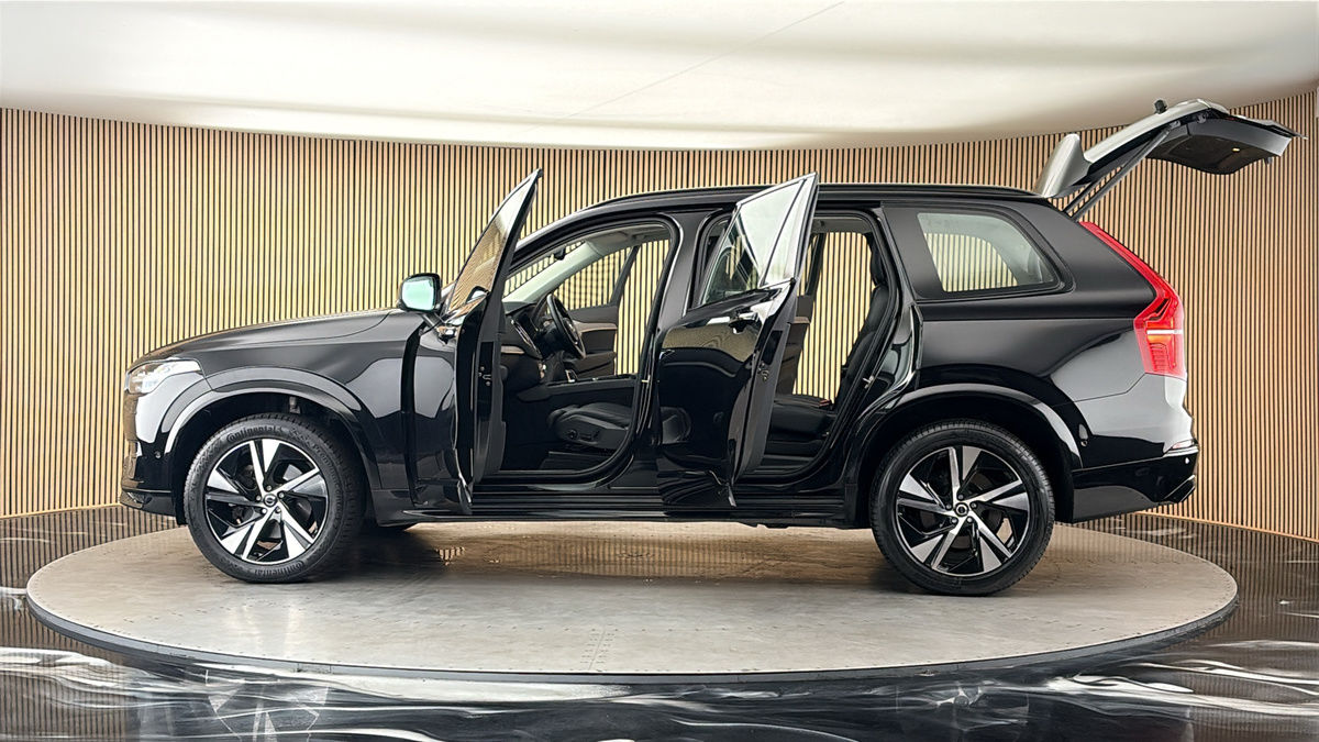 More views of Volvo XC90