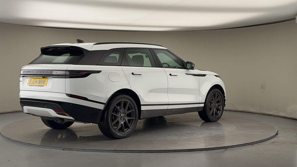 Land Rover Range Rover Velar Image 21
