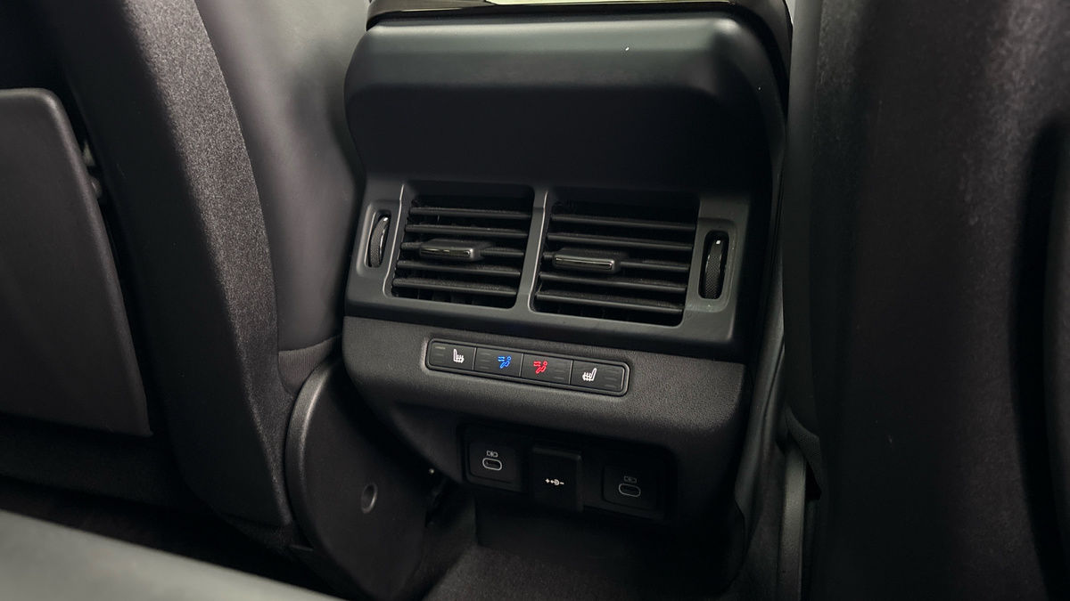 Land Rover Range Rover Evoque Image 25