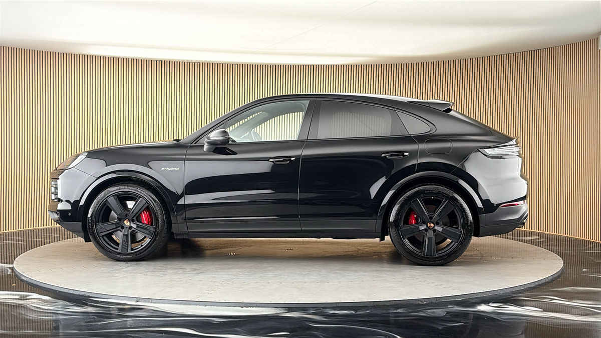 More views of Porsche Cayenne