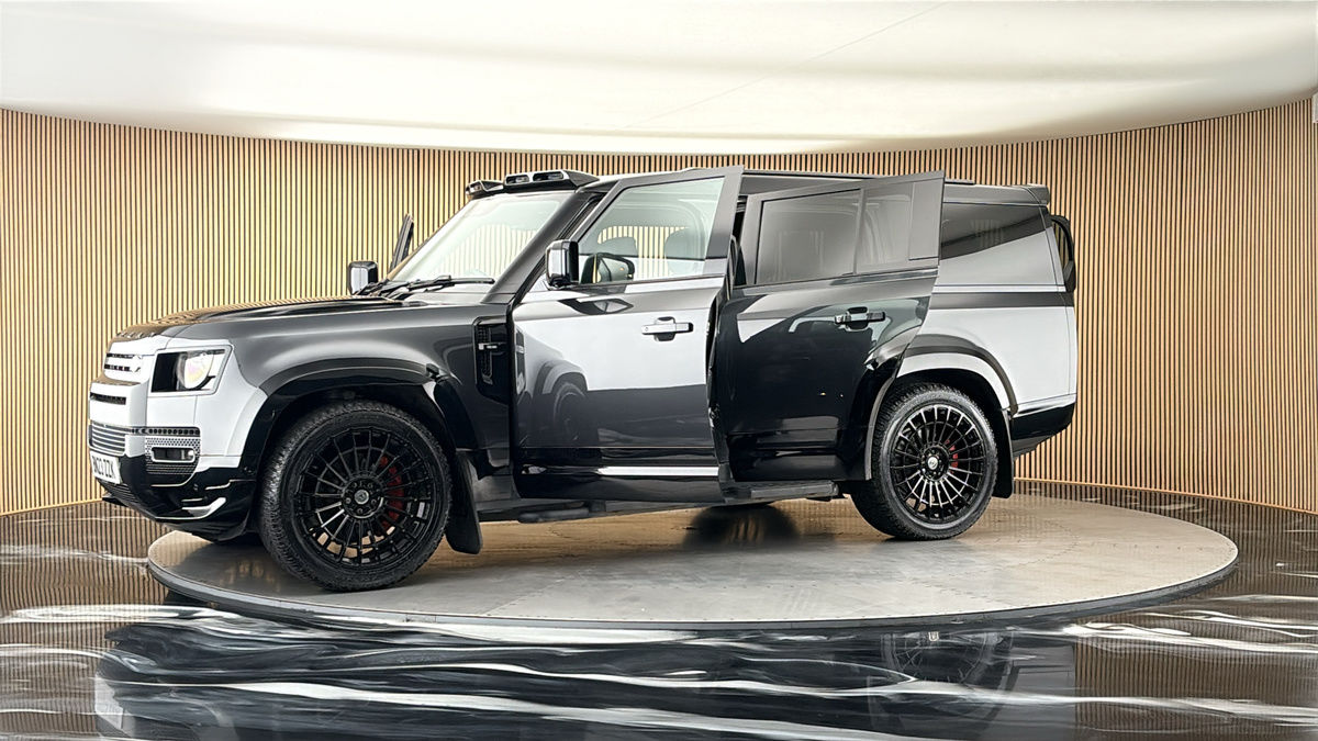 More views of Land Rover Defender 130